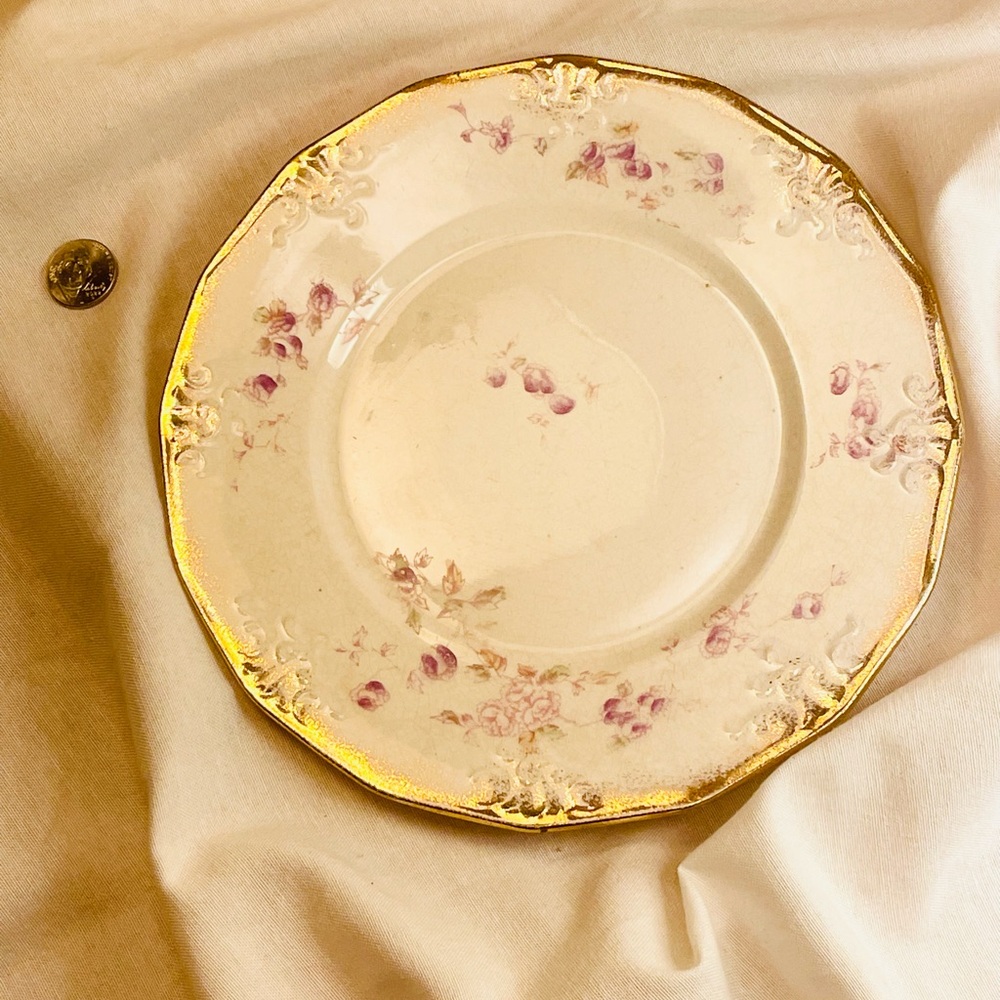 La Belle Gold Trimmed Floral Plate